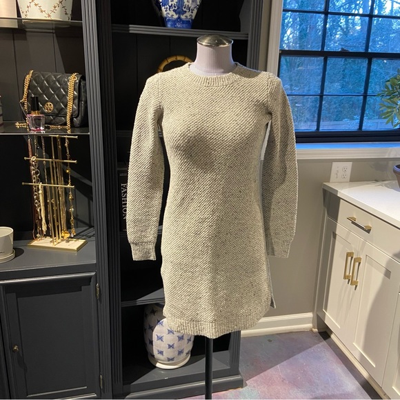 Madewell Gray Button-Back Sweater Dress – XXS - Picture 2 of 8